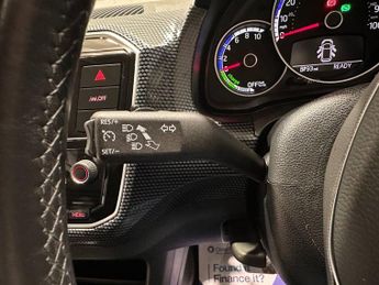 VOLKSWAGEN e-up! 36.8kWh e-up! Hatchback 5dr Electric Auto (82 ps)