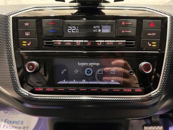 VOLKSWAGEN e-up! 36.8kWh e-up! Hatchback 5dr Electric Auto (82 ps)
