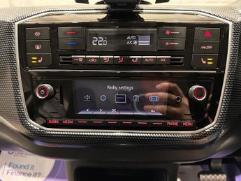 VOLKSWAGEN e-up! 36.8kWh e-up! Hatchback 5dr Electric Auto (82 ps)