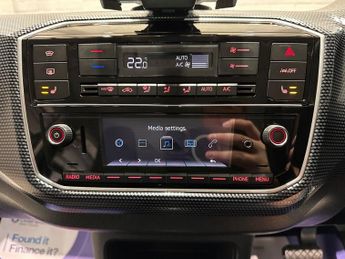 VOLKSWAGEN e-up! 36.8kWh e-up! Hatchback 5dr Electric Auto (82 ps)