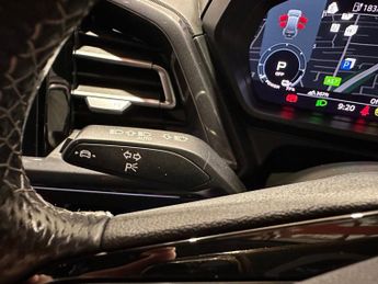 AUDI Q4 E-TRON 40 S line SUV 5dr Electric Auto 82kWh (204 ps)