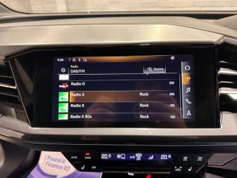 AUDI Q4 E-TRON 40 S line SUV 5dr Electric Auto 82kWh (204 ps)