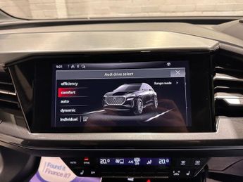 AUDI Q4 E-TRON 40 S line SUV 5dr Electric Auto 82kWh (204 ps)