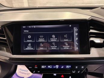 AUDI Q4 E-TRON 40 S line SUV 5dr Electric Auto 82kWh (204 ps)