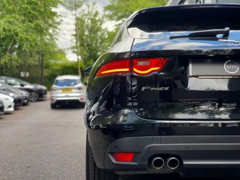 JAGUAR F-PACE 2.0 D180 R-Sport SUV 5dr Diesel Auto AWD Euro 6 (s/s) (180 ps)