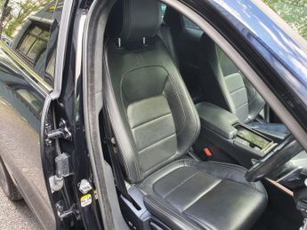 JAGUAR F-PACE 2.0 D180 R-Sport SUV 5dr Diesel Auto AWD Euro 6 (s/s) (180 ps)