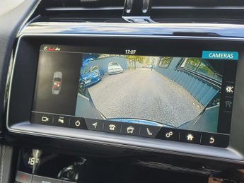 JAGUAR F-PACE 2.0 D180 R-Sport SUV 5dr Diesel Auto AWD Euro 6 (s/s) (180 ps)