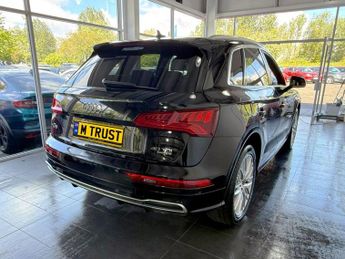 AUDI Q5 2.0 TDI 40 S line SUV 5dr Diesel S Tronic quattro Euro 6 (s/s) (