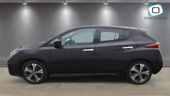 NISSAN LEAF 40kWh N-Connecta Hatchback 5dr Electric Auto (150 ps)
