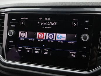 VOLKSWAGEN T-ROC 1.5 TSI GPF EVO R-Line SUV 5dr Petrol DSG Euro 6 (s/s) (150 ps)