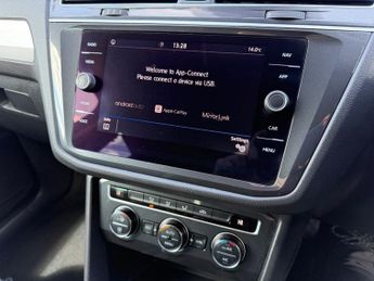 VOLKSWAGEN TIGUAN 1.5 TSI EVO Match SUV 5dr Petrol Manual Euro 6 (s/s) (150 ps)