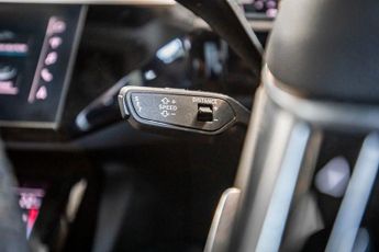 AUDI E-TRON 55 Launch Edition SUV 5dr Electric Auto quattro 95kWh (408 ps)