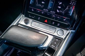 AUDI E-TRON 55 Launch Edition SUV 5dr Electric Auto quattro 95kWh (408 ps)