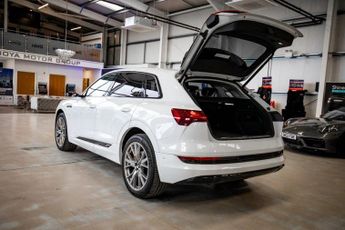AUDI E-TRON 55 Launch Edition SUV 5dr Electric Auto quattro 95kWh (408 ps)