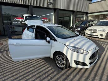FORD FIESTA 1.0 Zetec Hatchback 3dr Petrol Manual Euro 5 (s/s) (80 ps)