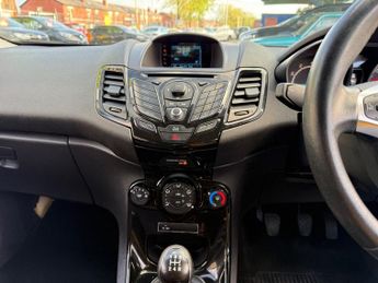 FORD FIESTA 1.0 Zetec Hatchback 3dr Petrol Manual Euro 5 (s/s) (80 ps)