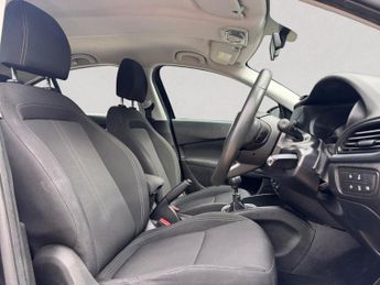 FIAT TIPO 1.4 MPI Easy Hatchback 5dr Petrol Manual Euro 6 (95 ps)
