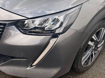 PEUGEOT 208 1.2 PureTech Allure Premium + Hatchback 5dr Petrol Manual Euro 6