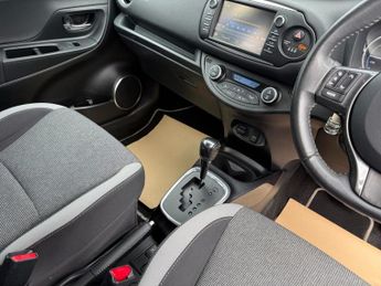 TOYOTA YARIS 1.5 VVT-h Y20 Hatchback 5dr Petrol Hybrid E-CVT Euro 6 (s/s) (10