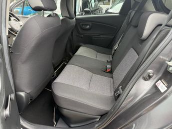 TOYOTA YARIS 1.5 VVT-h Y20 Hatchback 5dr Petrol Hybrid E-CVT Euro 6 (s/s) (10