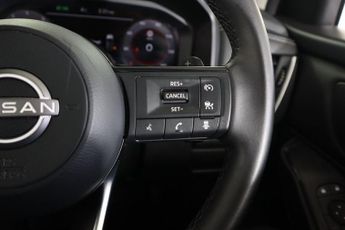 NISSAN QASHQAI 1.3 DIG-T MHEV N-Connecta XTRON Euro 6 (s/s) 5dr