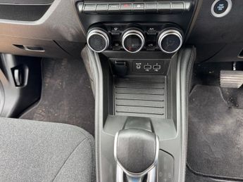RENAULT ZOE R110 EV50 52kWh Iconic Hatchback 5dr Electric Auto (Rapid Charge