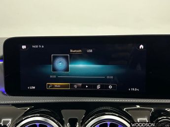 MERCEDES-BENZ CLA 1.3 CLA250e 15.6kWh AMG Line (Premium Plus) Shooting Brake 5dr P