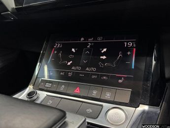 AUDI E-TRON 50 Technik SUV 5dr Electric Auto quattro 71.2kWh (313 ps)