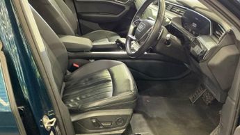 AUDI E-TRON 50 Technik SUV 5dr Electric Auto quattro 71.2kWh (313 ps)