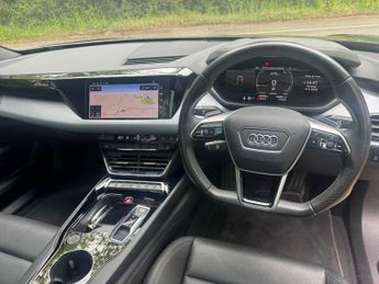 AUDI E-TRON GT 93.4kWh Saloon 4dr Electric Auto quattro (476 ps)