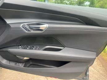 AUDI E-TRON GT 93.4kWh Saloon 4dr Electric Auto quattro (476 ps)