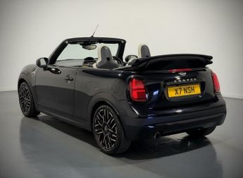 MINI Convertible 2.0C Exclusive Convertible 2dr Petrol Steptronic Euro 6 (s/s) (1