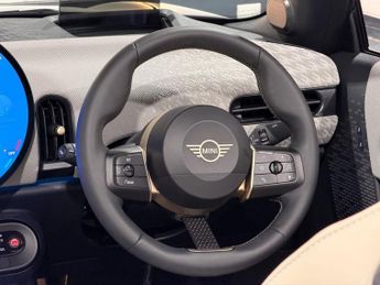 MINI Cooper Convertible 2.0C Exclusive Convertible 2dr Petrol Steptronic Euro 6 (s/s) (1