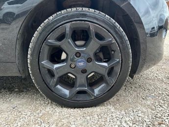 FORD KA 1.2 Zetec Black Edition Hatchback 3dr 
