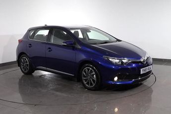 Toyota Auris 1.2 VVT-i Business Edition Hatchback 5dr Petrol Manual Euro 6 (s