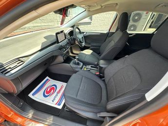 FORD FOCUS 1.0T EcoBoost Active Hatchback 5dr Petrol Manual Euro 6 (s/s) (1