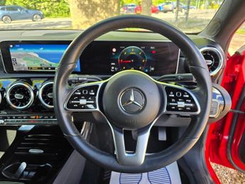 MERCEDES-BENZ A CLASS 1.5 A180d Sport (Executive) Hatchback 5dr Diesel 7G-DCT Euro 6 (