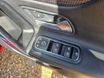 MERCEDES-BENZ A CLASS 1.5 A180d Sport (Executive) Hatchback 5dr Diesel 7G-DCT Euro 6 (