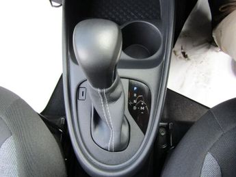 TOYOTA AYGO X 1.0 VVT-i Pure Hatchback 5dr Petrol x-shift Euro 6 (s/s) (72 ps)
