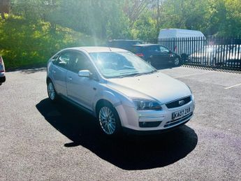 Ford Focus 1.6 Style Hatchback 5dr Petrol Manual (159 g/km, 99 bhp)