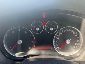 FORD FOCUS 1.6 Style Hatchback 5dr Petrol Manual (159 g/km, 99 bhp)