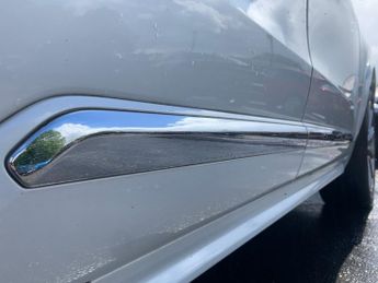 VOLVO XC90 2.0 D5 PowerPulse Inscription SUV 5dr Diesel Auto 4WD Euro 6 (s/