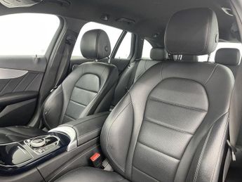 MERCEDES-BENZ C-CLASS 2.1 C220d AMG Line Estate 5dr Diesel G-Tronic+ Euro 6 (s/s) (170