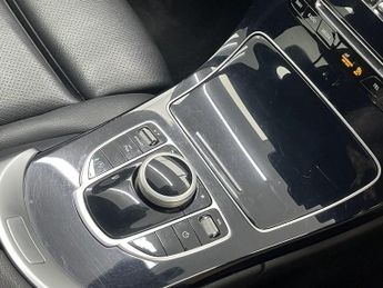 MERCEDES-BENZ C-CLASS 2.1 C220d AMG Line Estate 5dr Diesel G-Tronic+ Euro 6 (s/s) (170