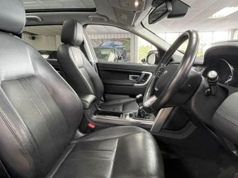 LAND ROVER DISCOVERY SPORT 2.0 eD4 HSE SUV 5dr Diesel Manual Euro 6 (s/s) (5 Seat) (150 ps)