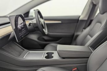 TESLA Model 3 Saloon 4dr Electric Auto RWD (241 bhp)