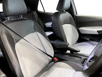 VOLKSWAGEN ID.3 Pro Performance 58kWh Max Hatchback 5dr Electric Auto (204 ps)