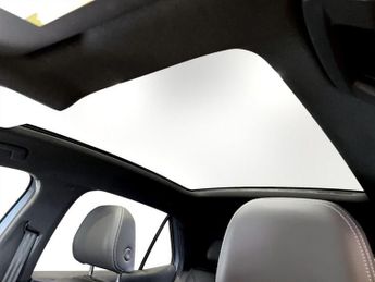 VOLKSWAGEN ID.3 Pro Performance 58kWh Max Hatchback 5dr Electric Auto (204 ps)