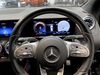 MERCEDES-BENZ EQA EQA 300 66.5kWh AMG Line SUV 5dr Electric Auto 4MATIC (228 ps)