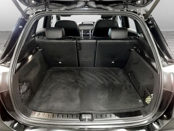 MERCEDES-BENZ EQA EQA 300 66.5kWh AMG Line SUV 5dr Electric Auto 4MATIC (228 ps)